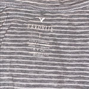 American Eagle V-Neck